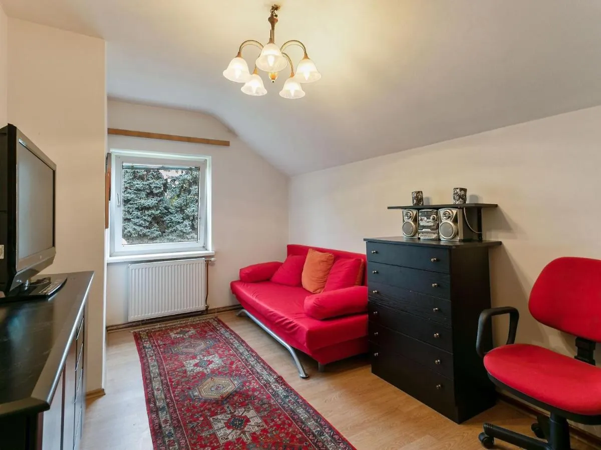 Lively Holiday Home In Wien With Private Garden Østrig