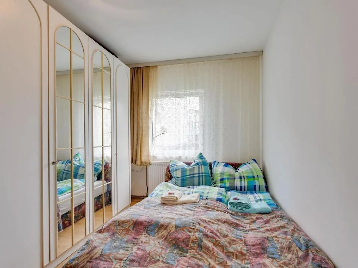 Lively Holiday Home In Wien With Private Garden 0*, Vienna
